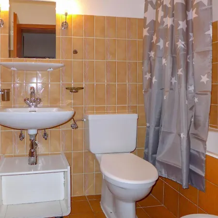 Yuca B Apt- 28 By Interhome Daire